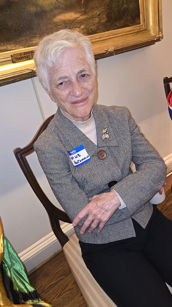 Liz Holtznan