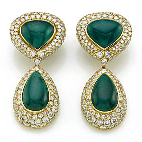 www.BlackTieMagazineJewellery.com / Joyce Brooks / emerald and diamond earrings