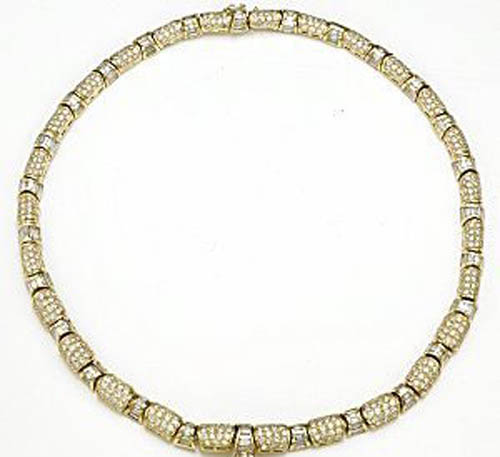 www.BlackTieMagazineJewellery.com / Joyce Brooks/ diamond necklace