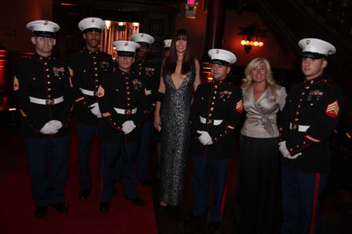 U.S. Military Volunteers, Carol Alt and Linda Giammona 