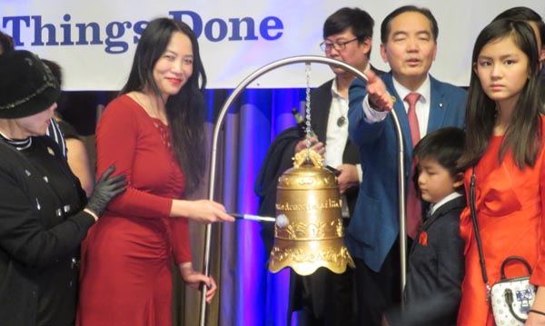 Hanqing Li, Rings the Harmony Bell, for Peace in the Ukraine