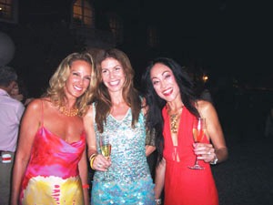 Podi Constantiner, Lisa Sinclair and Lucia Hwong