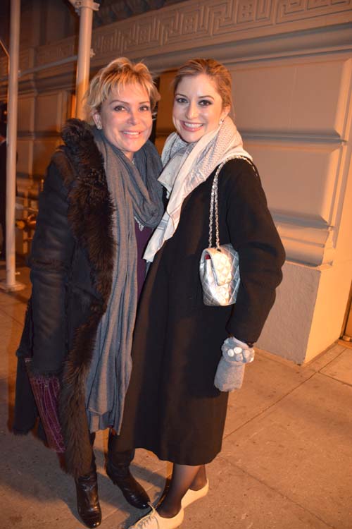 Wendy Federman and her lovely daughter.  Photo by:  Rose Billings/Blacktiemagazine.com