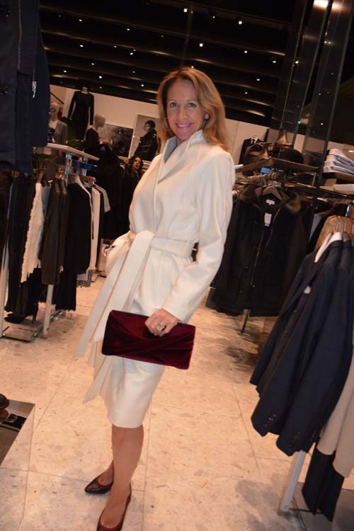 Sara Johnson Kaplan in a lovely Reiss of London.  Photo by:  Rose Billings/Blacktiemagazine.com