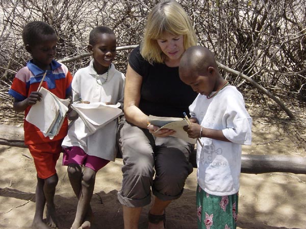 Jane Newman with Thorn Tree students in Kenya