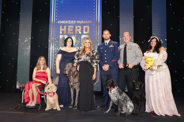 American Humane's CEO Robin Ganzert (middle) with Katie Harris and Moxie, Kelly Brownfield and Maverick, Chase Leamer and K9 Buda, Mark Tevepaugh and Poppy, and Kristin Strouse (Rainas owner) at the American H (1)