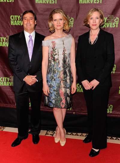 Bill Koenigsberg (left), President, CEO and Founder of Horizon Media, Cynthia Nixon (center) and Jilly Stephens (right), Executive Director of City Harvest, pose on the red carpet at City Harvests 17th Annual An Evening of Practical Magic. The event, which took place on April 13th, 2011, honored Koenigsberg and was hosted by Nixon