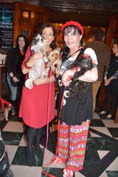 Wendy Diamond and Baby Hope, and Loreen Arbus with her Tinnee Winnee.  Photo by:  Rose Billings/Blacktiemagazine.com