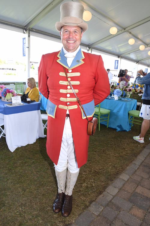 Ringmaster, Alan Keely.  Photo by:  Rose Billings/Blacktiemagazine.com