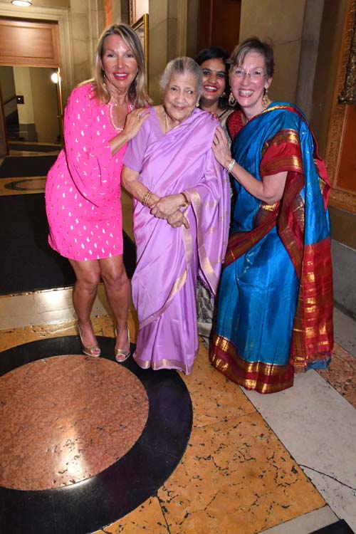 Laird Jackson, LiLy volunteer, Dr. Rajeswari Murty, honored LiLY senior, Pooja and Renee Slon, volunteers.  Photo by:  Rose Billings/Blacktiemagazine.com