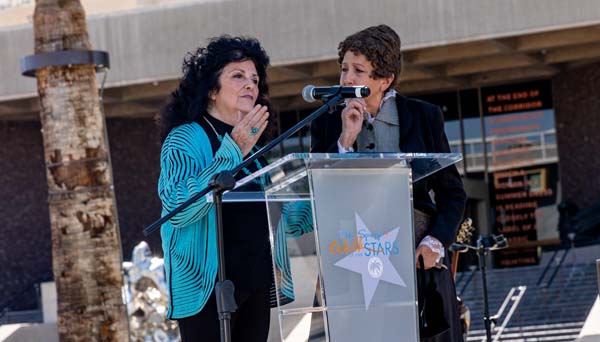 ori Van Arsdale , Linda Greilich