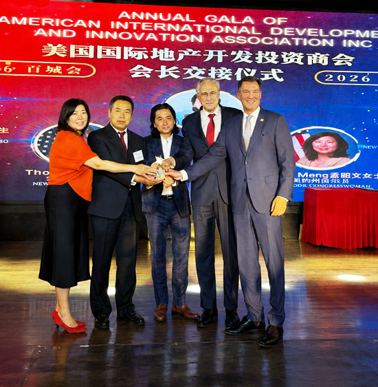 Bentley Zhao,